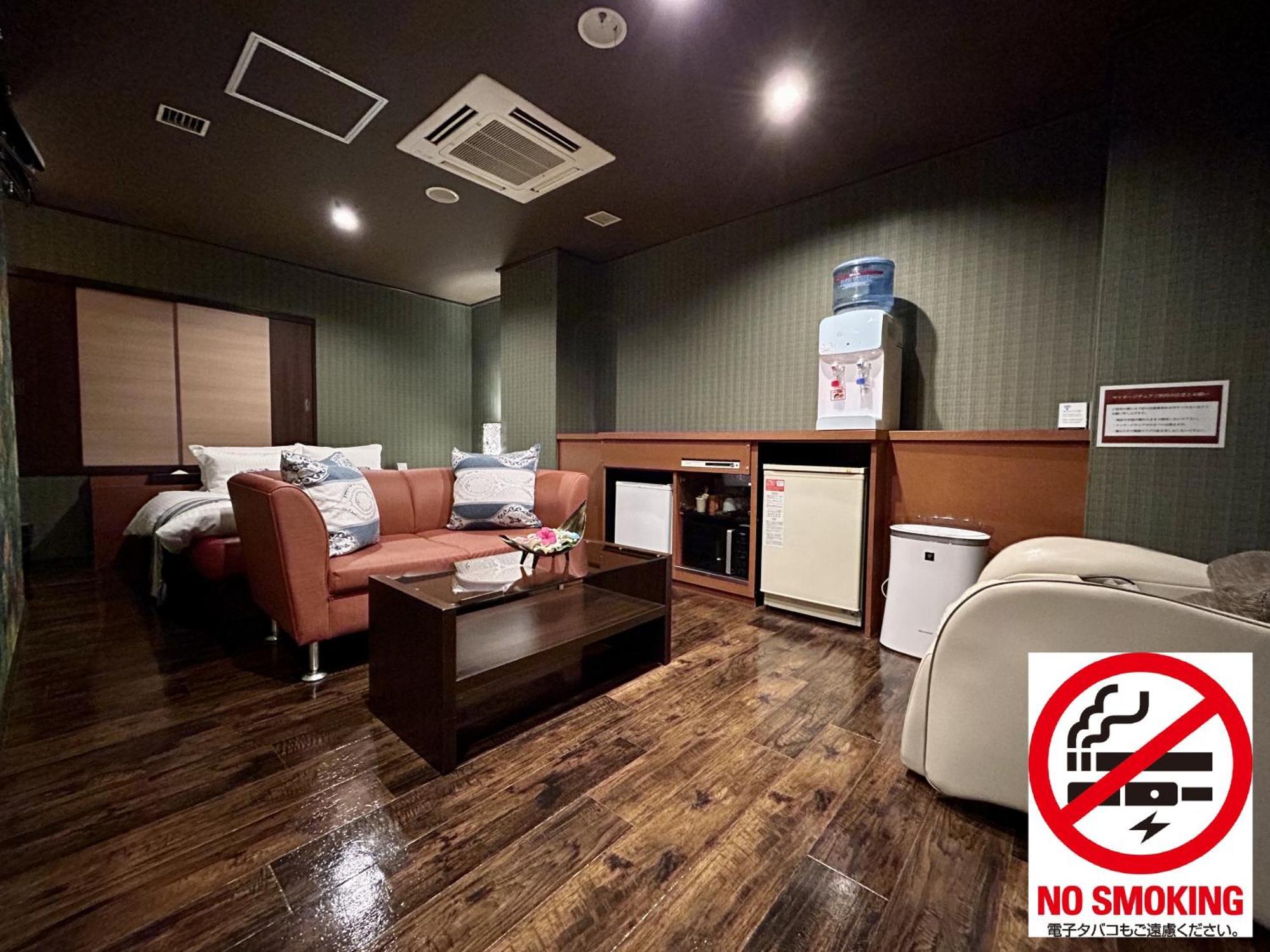 Asian Color (adults Only) โตเกียว